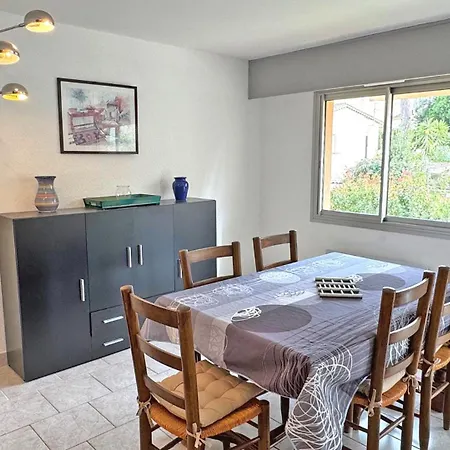 Les Balcons Fleuris 아파트 생트막시메